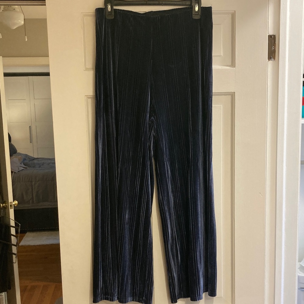 Leith size Medium Midnight Velvet Trousers